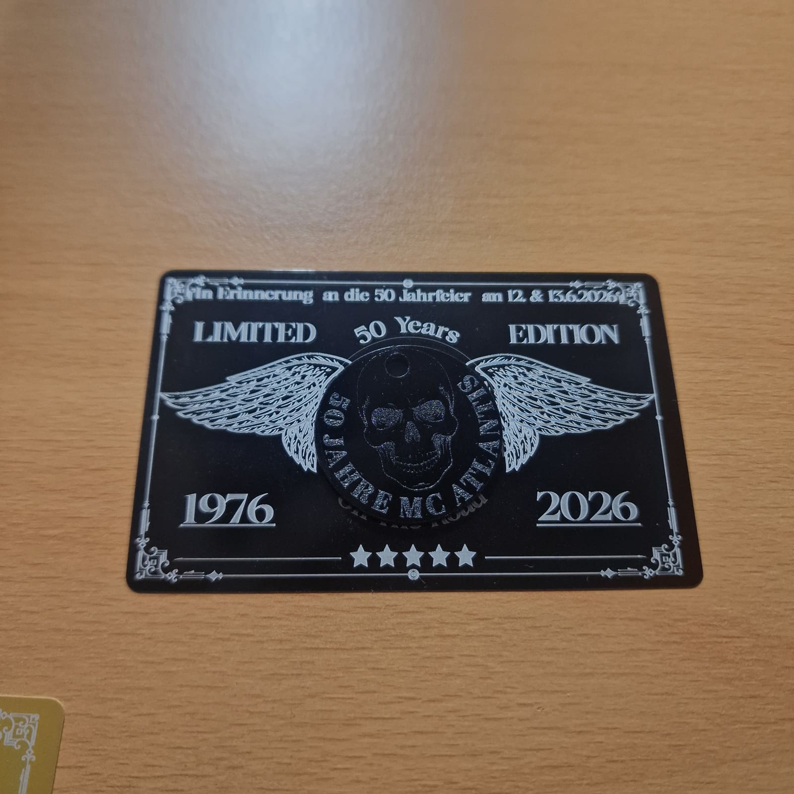 Gravierte MC Atlantis Karte mit Ride Coin